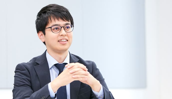 インタビュー