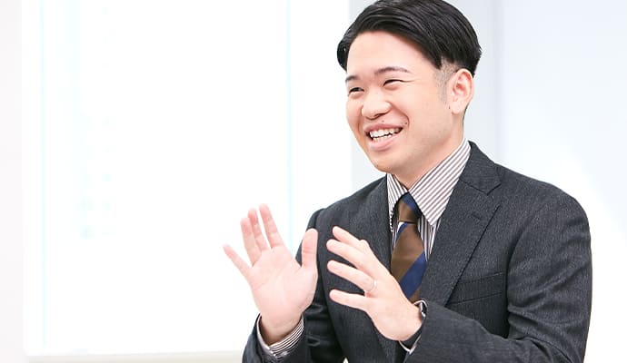 インタビュー